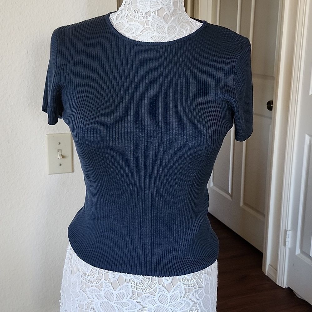 Georgiou Studio Y2K Chic Classic 100% Silk Ribbed Top Size Large‎